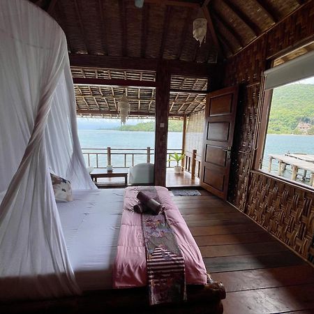 Floating Paradise Karimunjawa Eksteriør billede