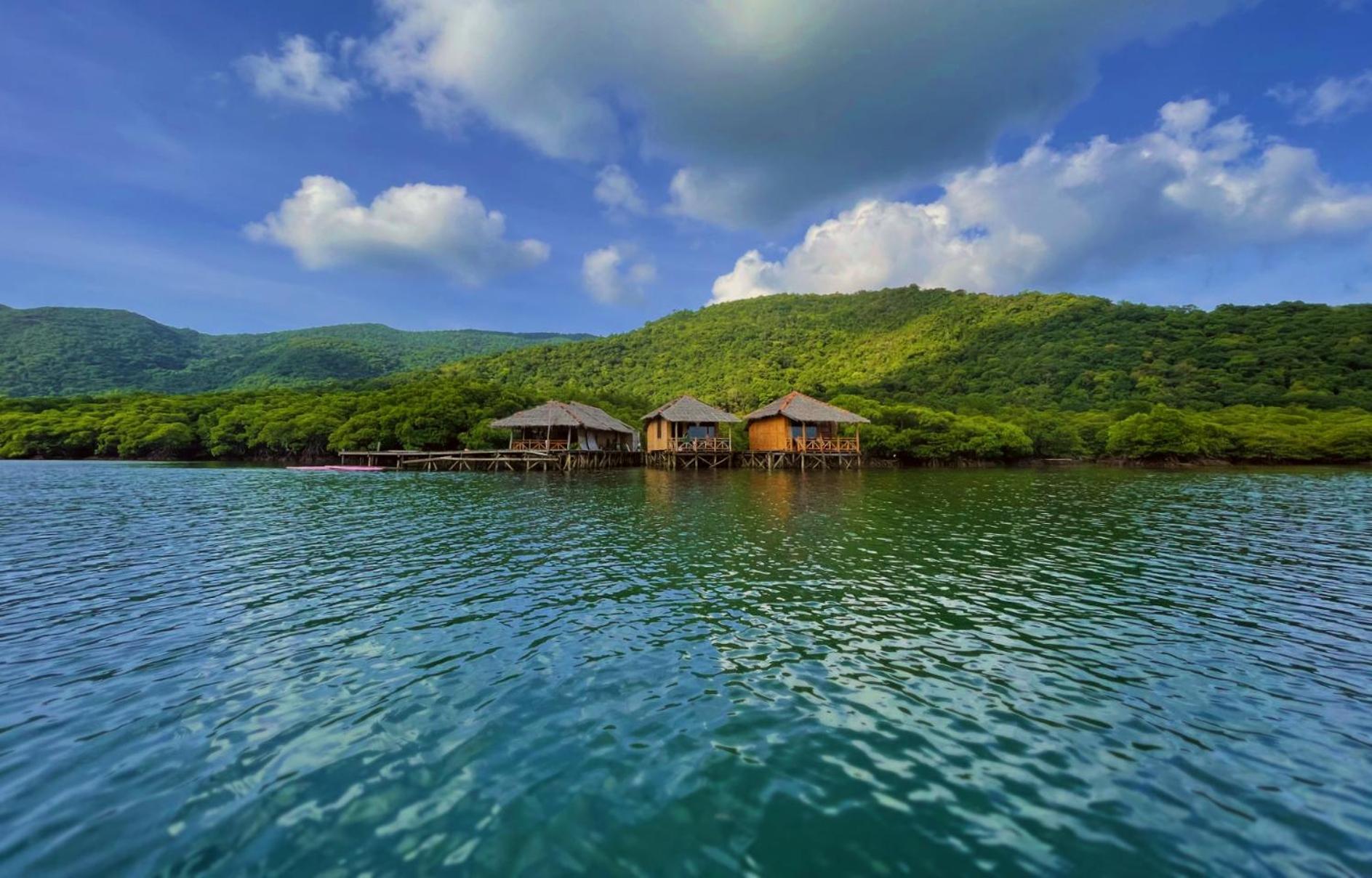 Floating Paradise Karimunjawa Eksteriør billede