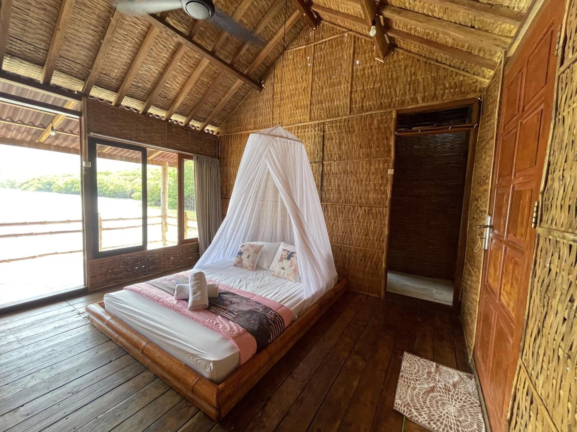 Floating Paradise Karimunjawa Eksteriør billede