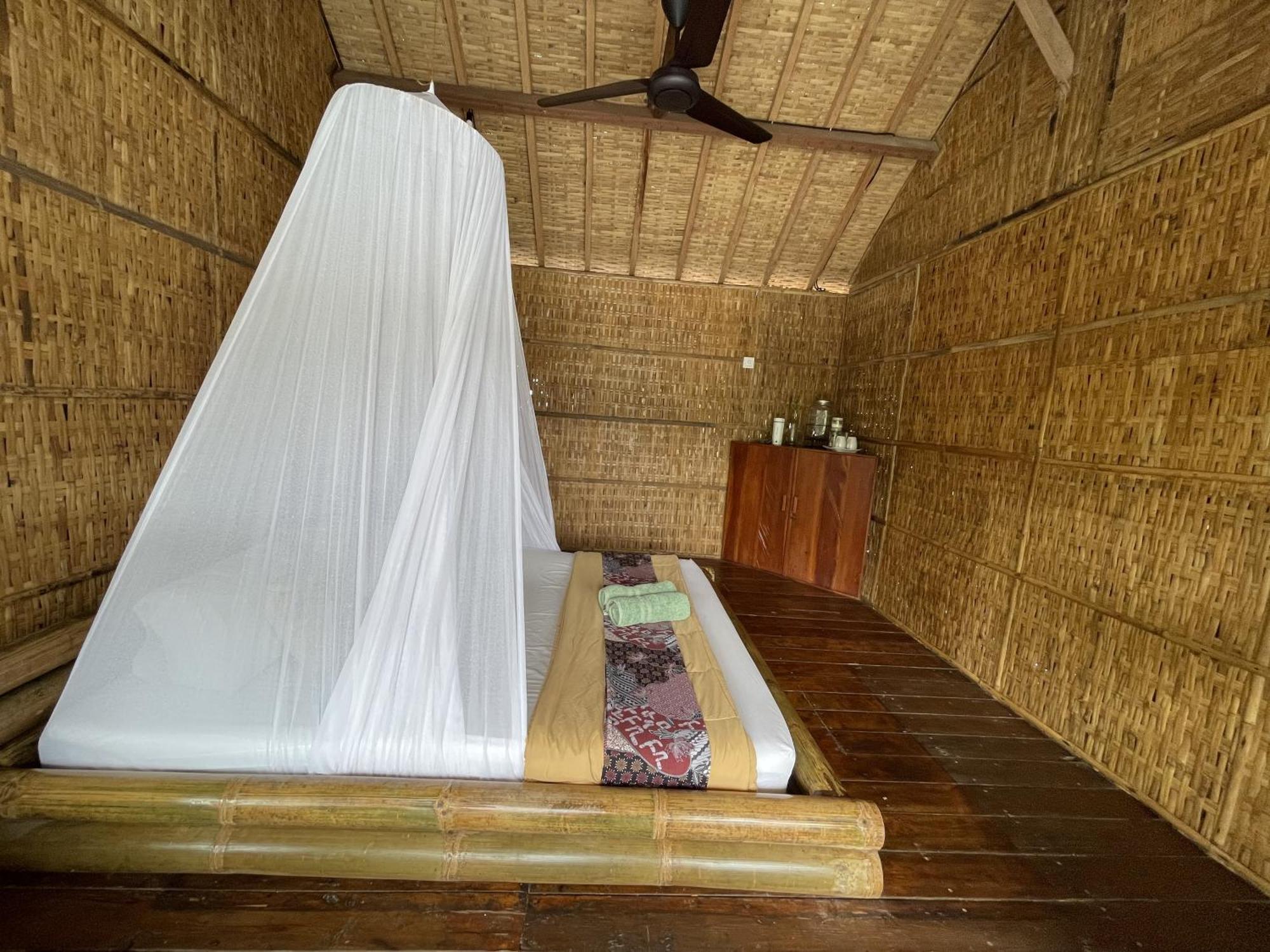 Floating Paradise Karimunjawa Eksteriør billede