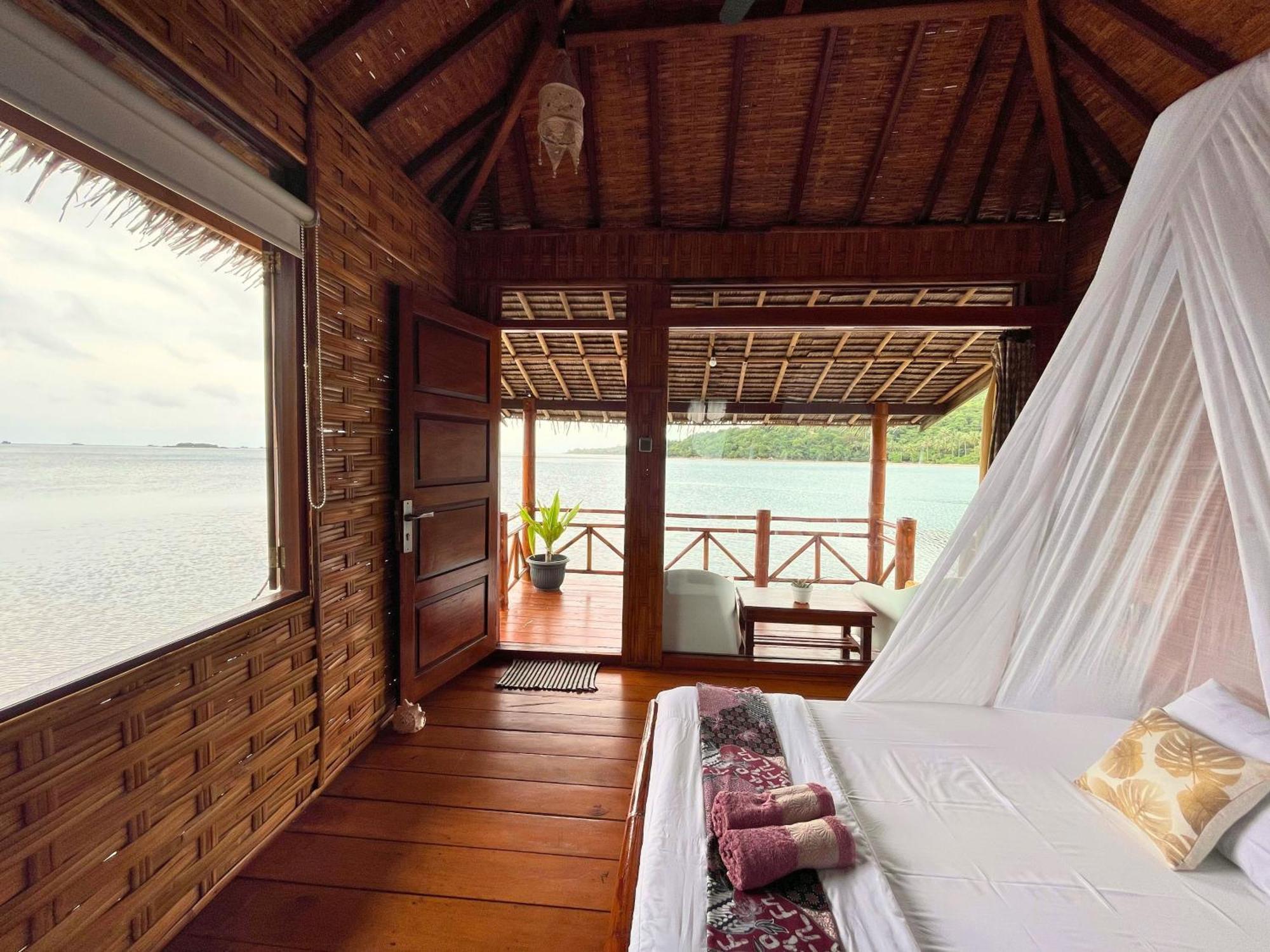 Floating Paradise Karimunjawa Eksteriør billede